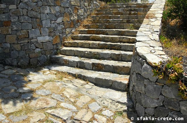 Photo report of a trip around Sfakia, Crete, May 2006